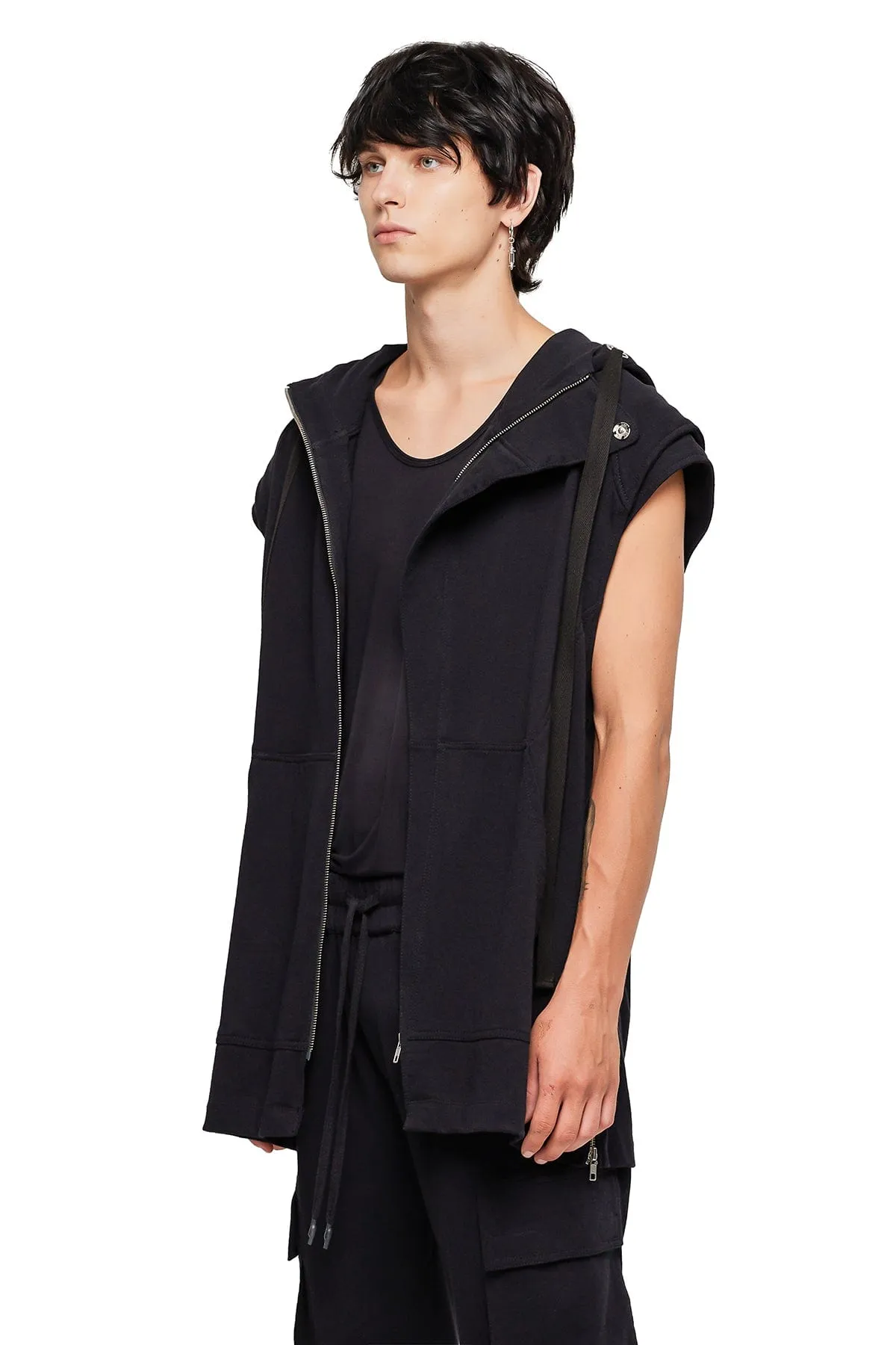 SLEEVELESS LONG HOODIE  IN BLACK