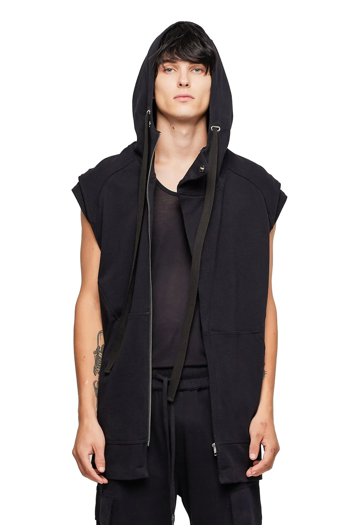 SLEEVELESS LONG HOODIE  IN BLACK